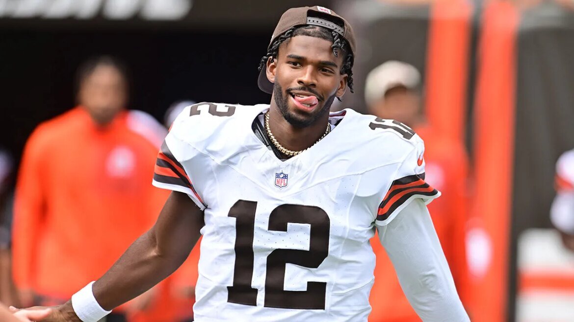 Deion Sanders prevê que seu filho, Shedeur, será titular dos Browns nesta temporada
