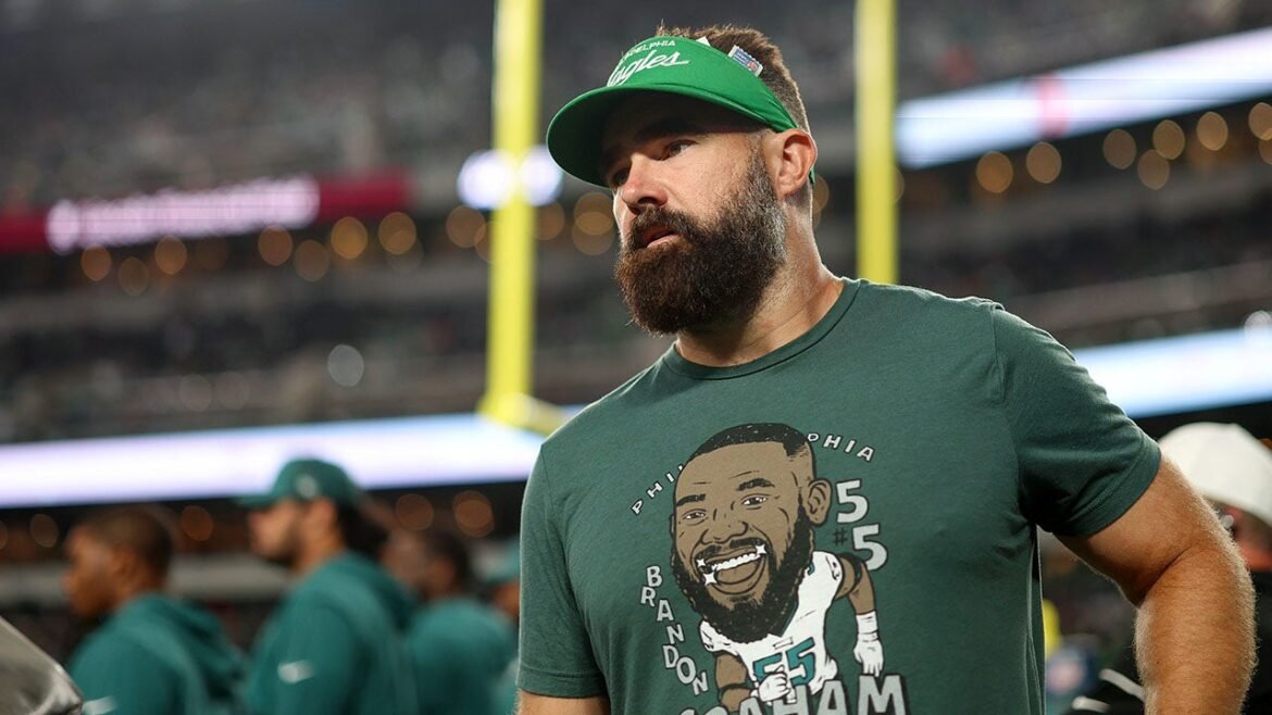 Notícias da NFL: Jason Kelce diz que árbitros estarão 'atentos' para marcar faltas no tush push
