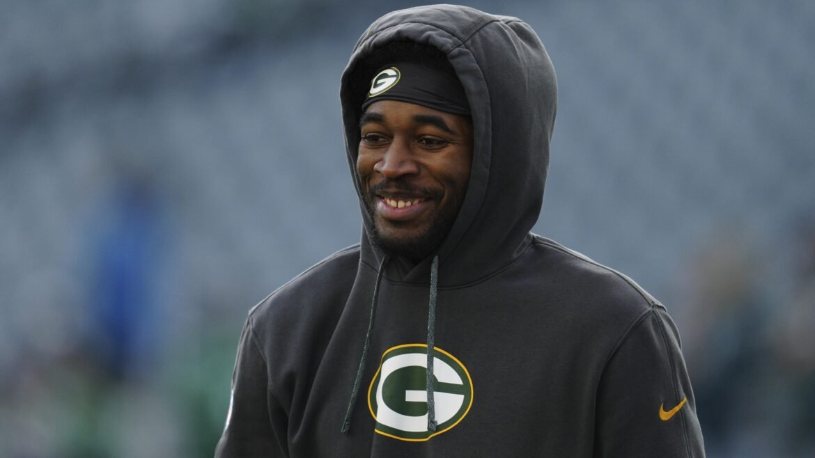 Packers Teriam Tido 'Conversas' sobre Troca de Romeo Doubs na Offseason, Negócio Improvável