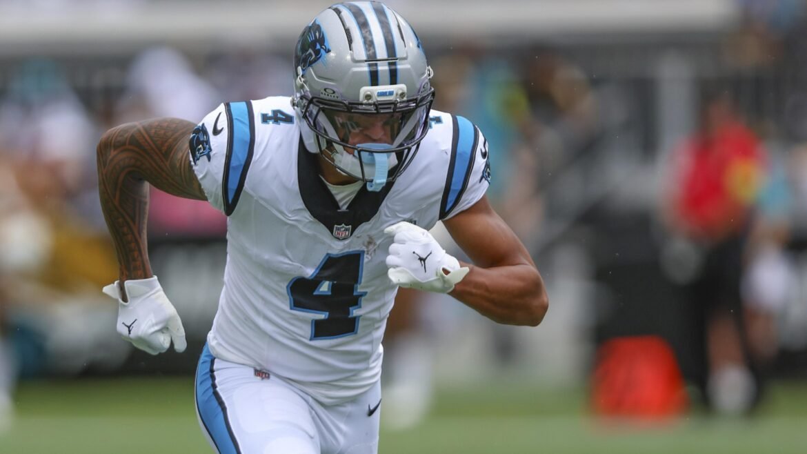 Semana 4: Dicas de 'Escalar' e 'Reservar' sobre Estrelas do Fantasy Football para Jogar ou Benchar