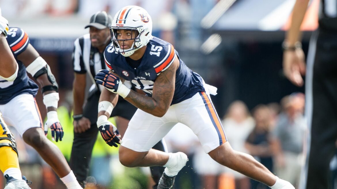 Relatório de Avaliação do Draft da NFL 2026 para o Edge de Auburn Keldric Faulk