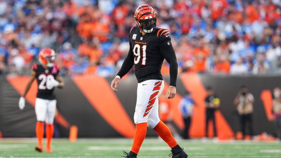Bengals' Trey Hendrickson Deve Ficar Fora Contra os Steelers Devido a Lesão