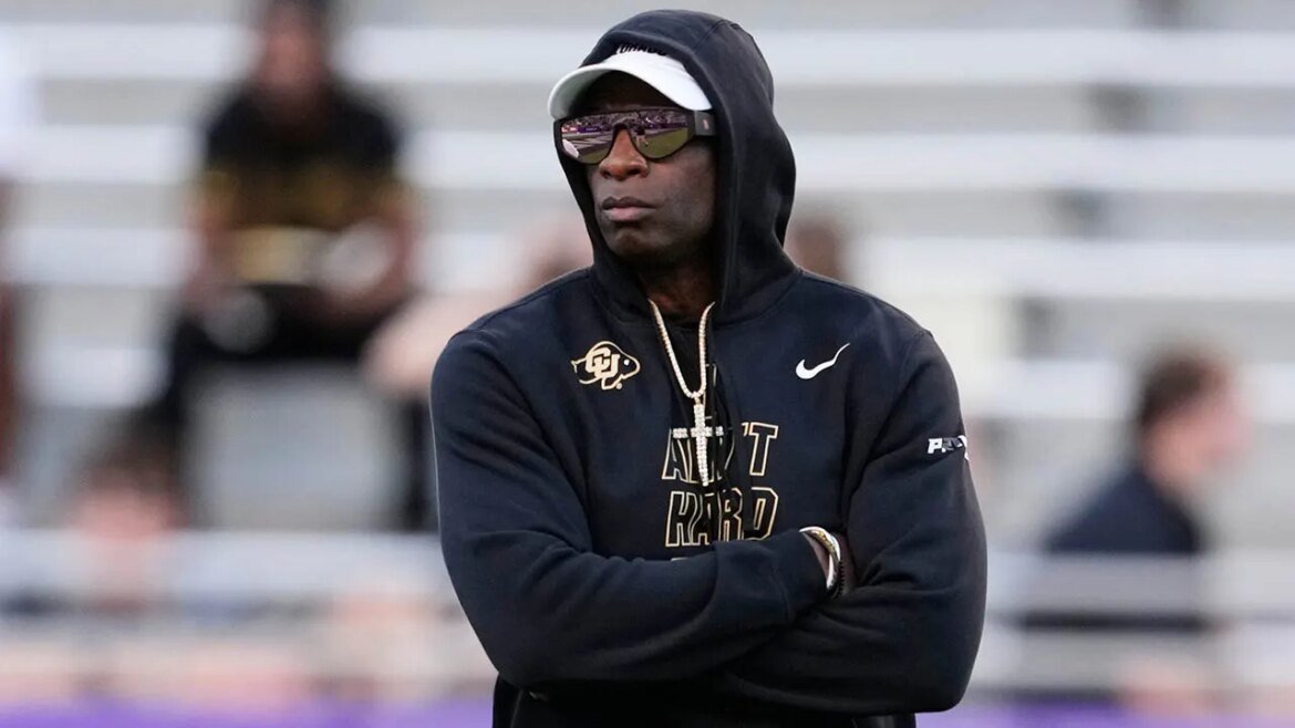 Deion Sanders diz que estava 'doendo como louco' após a derrota do Colorado