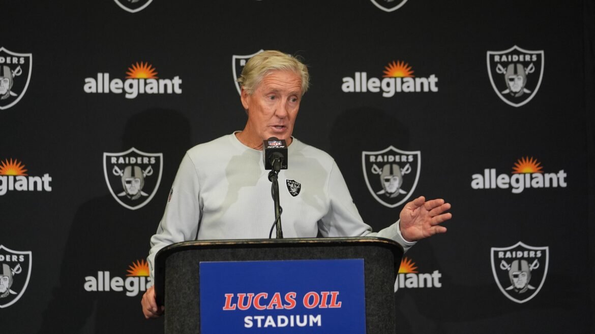 Executivo da NFL Critica Pete Carroll, dos Raiders, e Aaron Glenn, dos Jets, por Falharem no Planejamento do Jogo