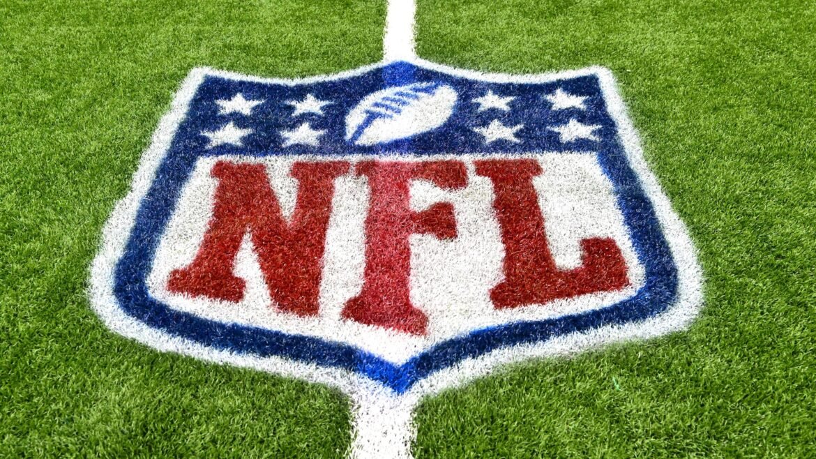 Insider da NFL Diz 'Não Espere Muitas Expectativas' na Data Limite de Trocas em Meio a Rumores