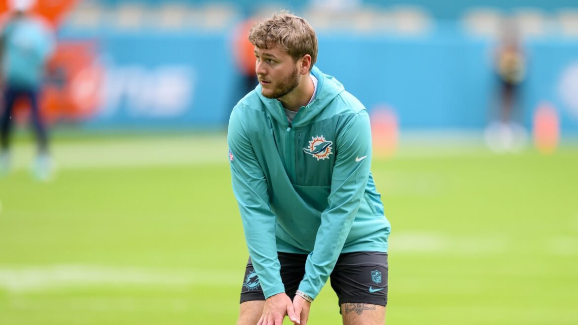 Quinn Ewers Nomeado Reserva de Tua em vez de Zach Wilson para Dolphins vs. Gabriel, Browns