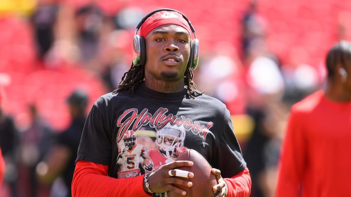 Rashee Rice, dos Chiefs, marca na volta da suspensão