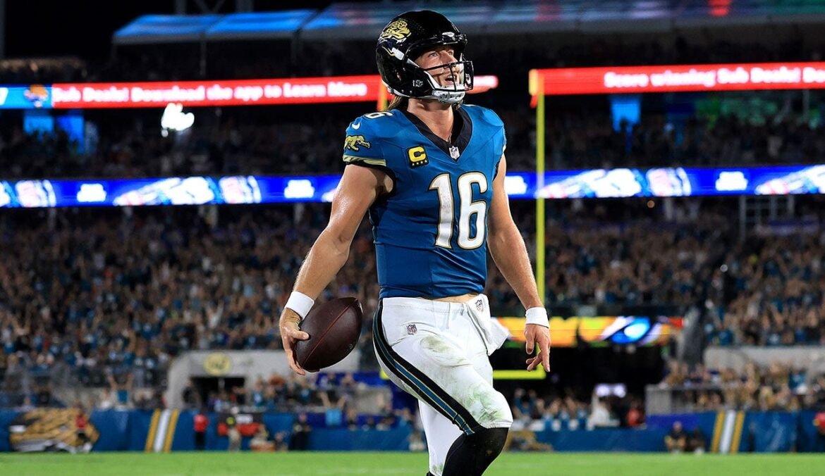 Trevor Lawrence lidera touchdown da vitória no último minuto contra os Chiefs no aniversário