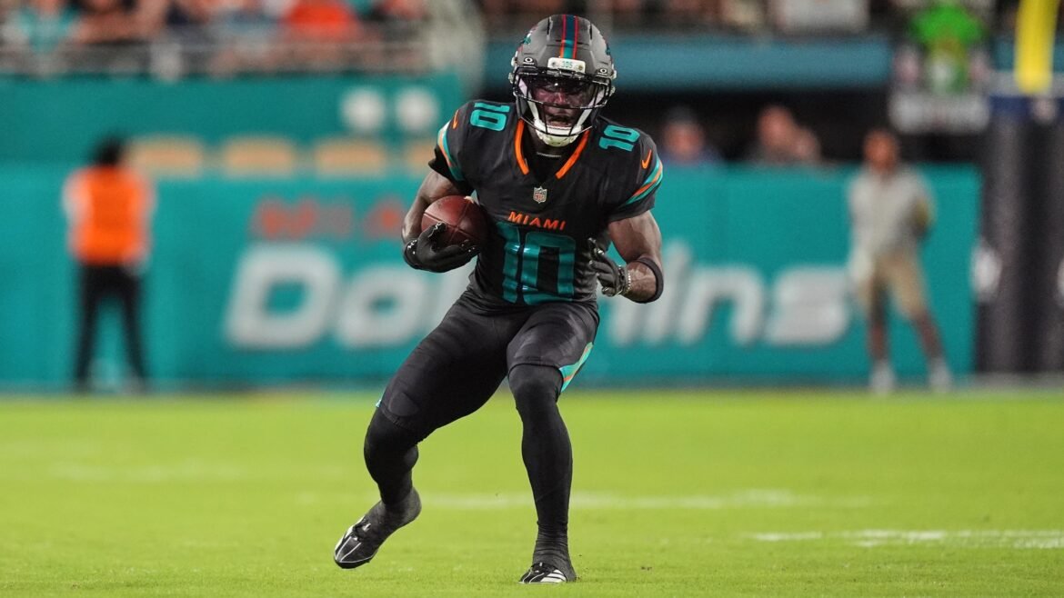 Tyreek Hill deve ser liberado pelos Dolphins após a temporada da NFL de 2025.