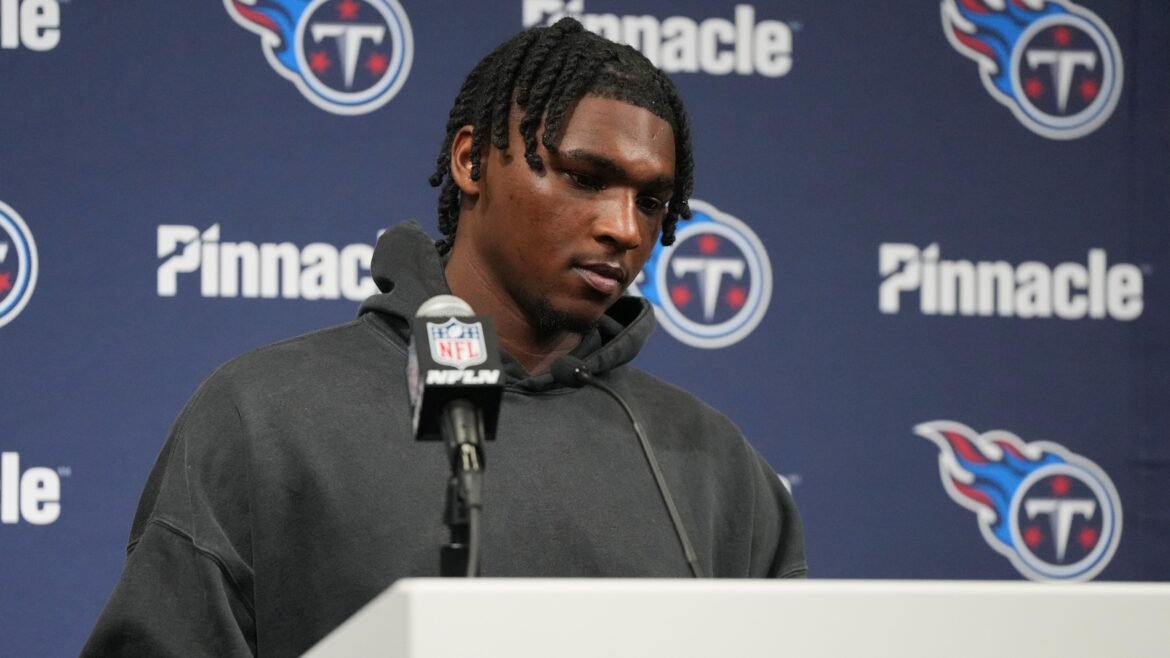 Warren Moon Teria Ligado para Cam Ward dos Titans Depois de Comentário 'Nós Assumimos', Deu Conselhos ao QB