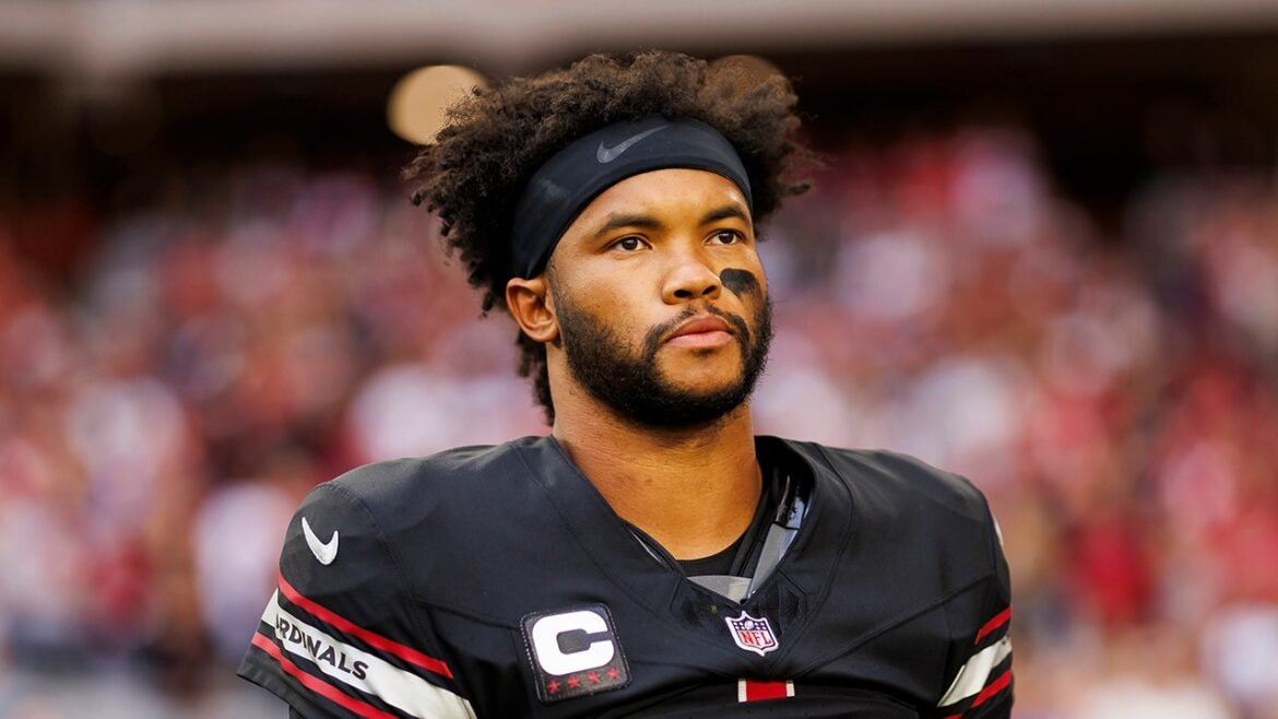 Cardinais colocam o quarterback Kyler Murray na lista de inativos por 4 semanas devido a lesão no pé.