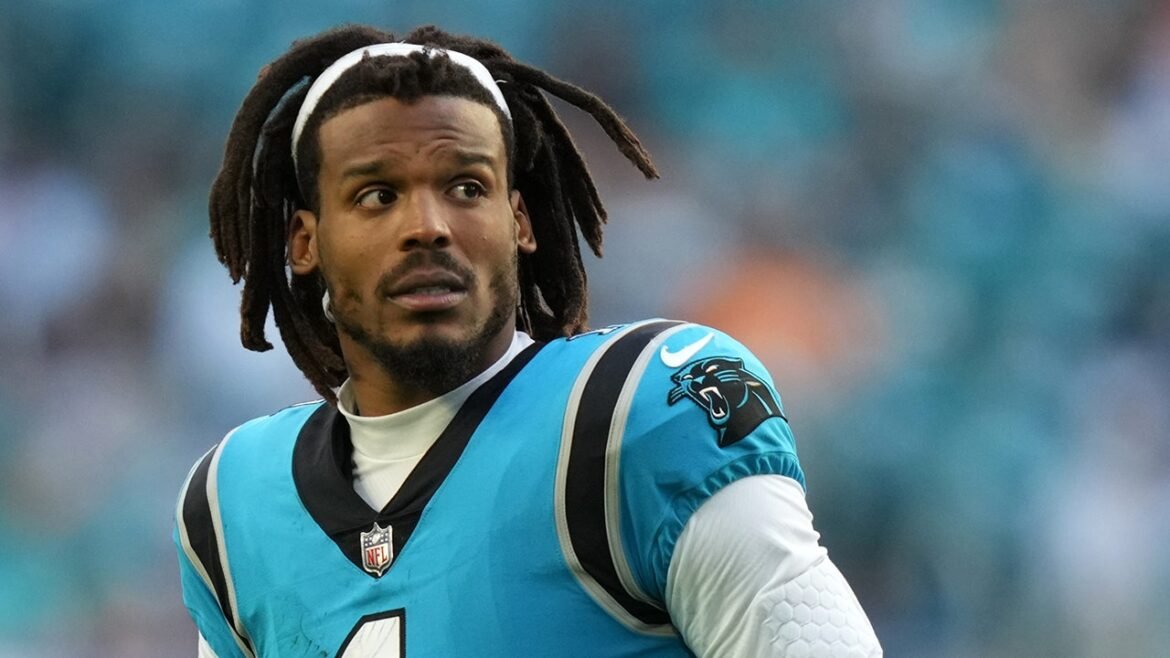 Ex-estrela da NFL critica programas de futebol universitário por briga durante o intervalo