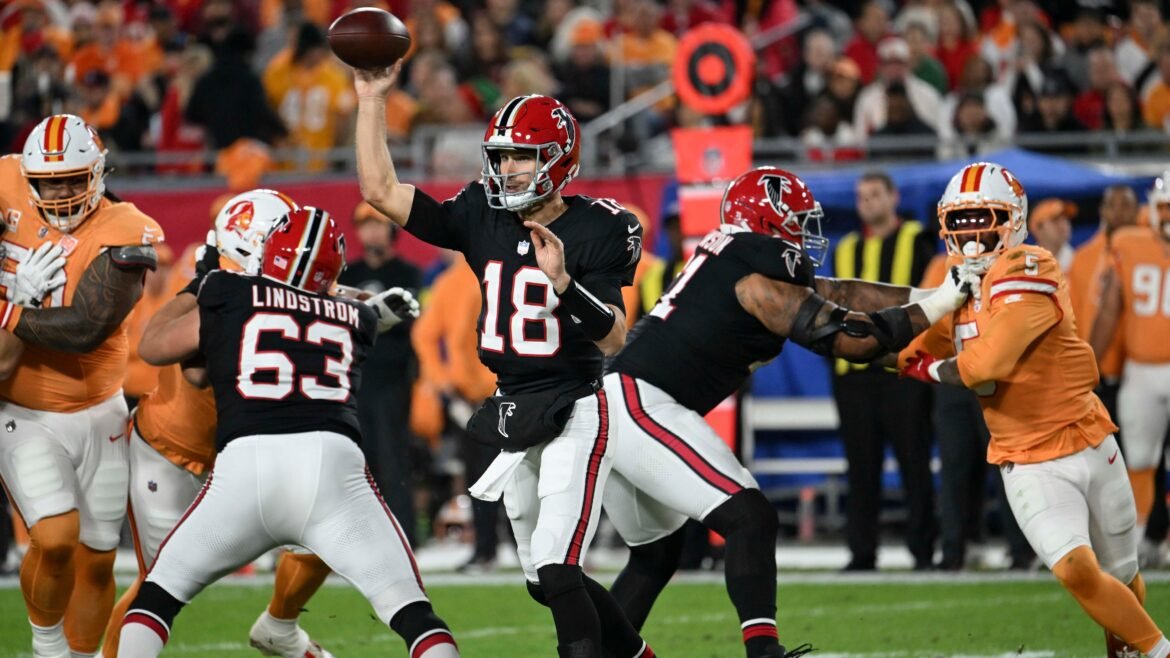 Notas de Desempenho QB para a Semana 15 da NFL 2025