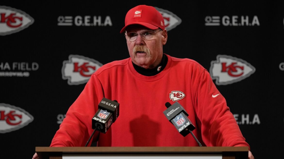 Rumores da NFL sobre o futuro de Andy Reid como técnico dos Chiefs após eliminação das disputas de playoff