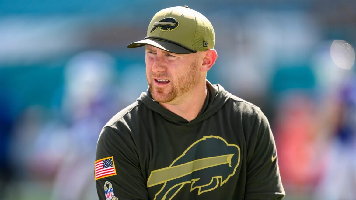 Candidatos Principais a Treinador dos Raiders, Browns e Cardinals Após Joe Brady Ser Nomeado Treinador dos Bills