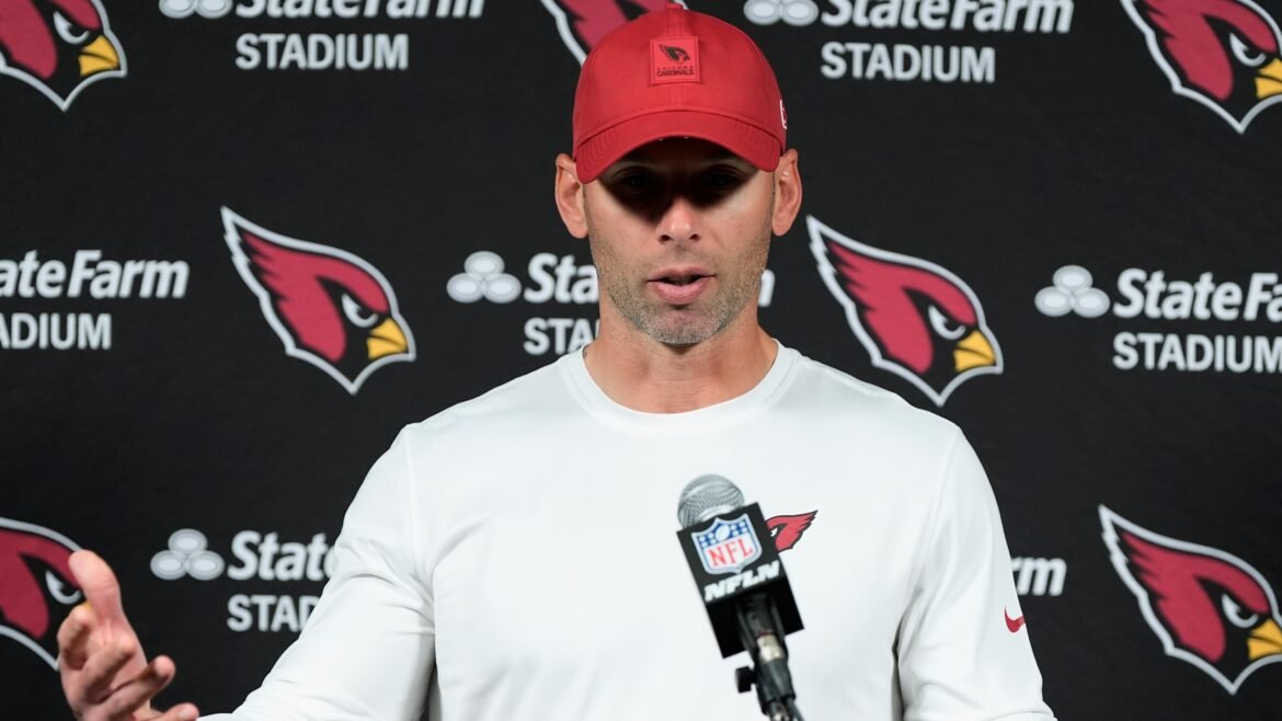 Jonathan Gannon demitido pelos Cardinals: quem são os principais alvos para o cargo de treinador e o que isso significa para Kyler