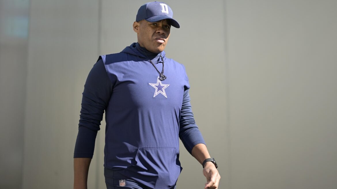 Últimos rumores dos Steelers sobre busca por coordenador ofensivo após Mike McCarthy ser contratado como treinador principal para substituir Mike Tomlin.