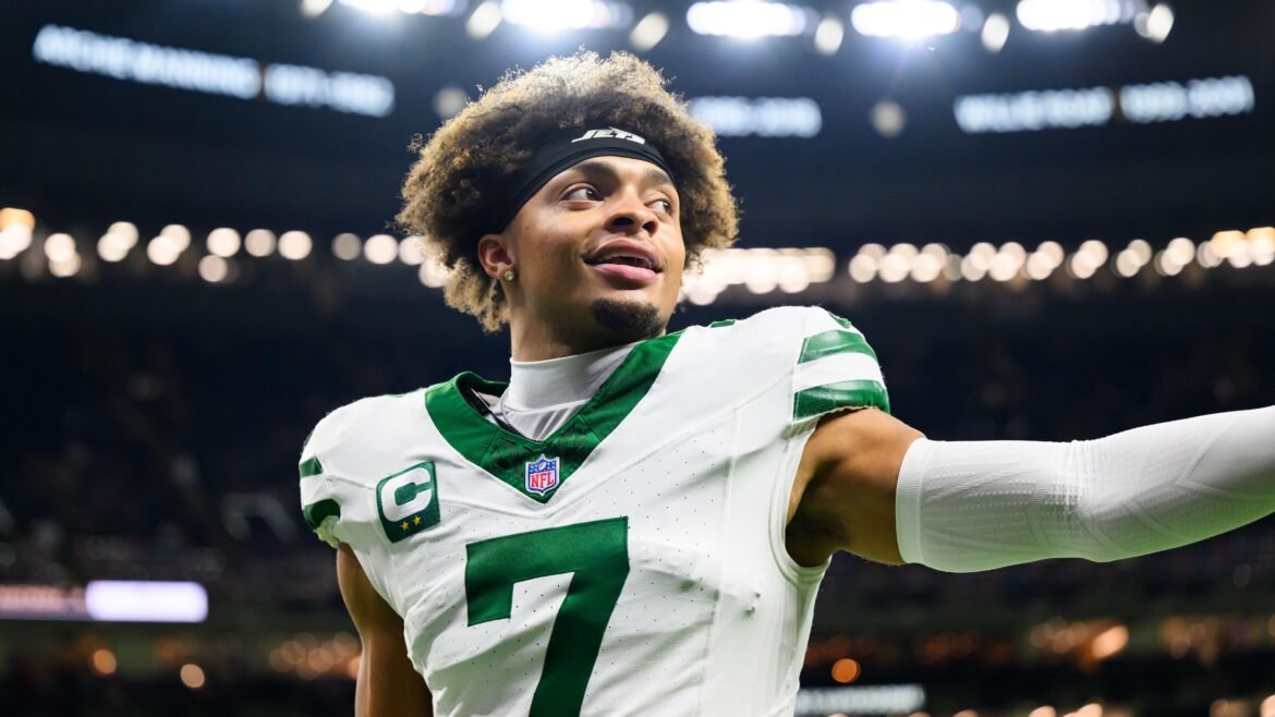 Justin Fields Supostamente Rejeitou Convite para o Pro Bowl enquanto Shedeur, Flacco e Burrow Representam a AFC