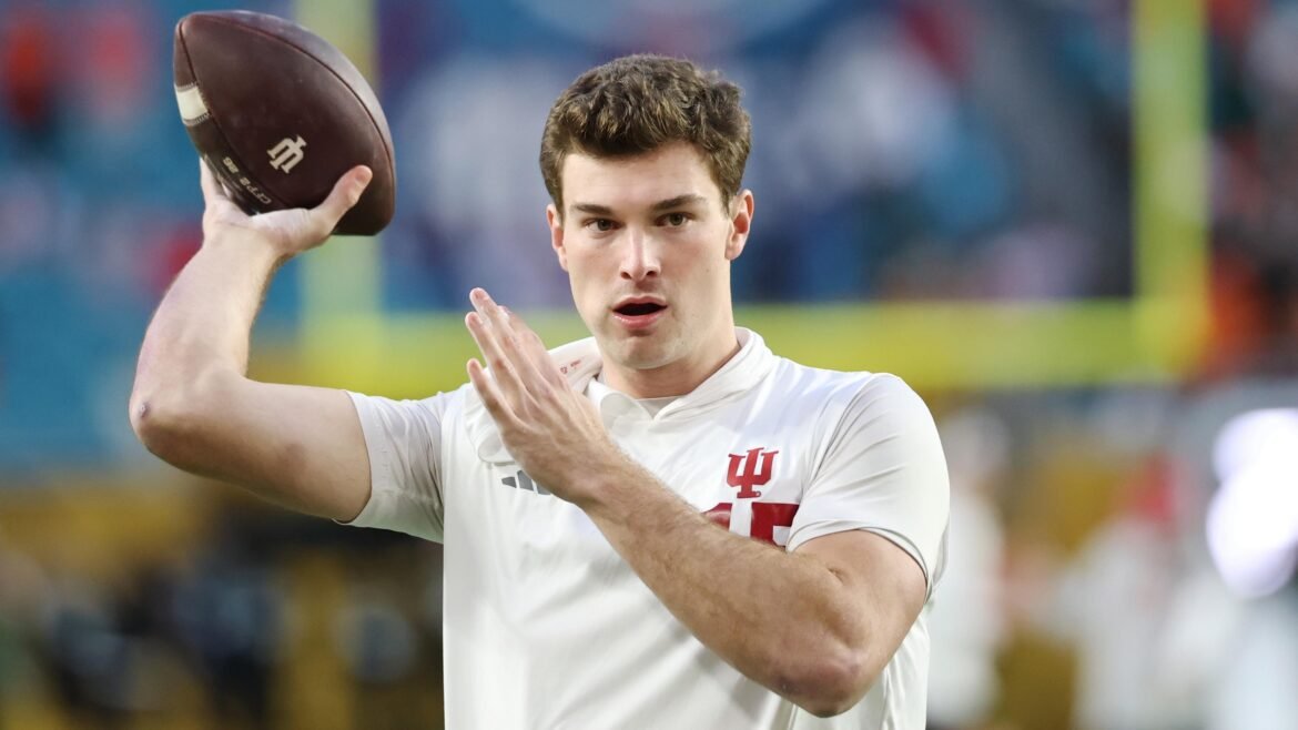 Mel Kiper Revela o Mock Draft da NFL 2026 2.0 Antes do Combine, Quem é Escolhido no Top 10 Após Mendoza?