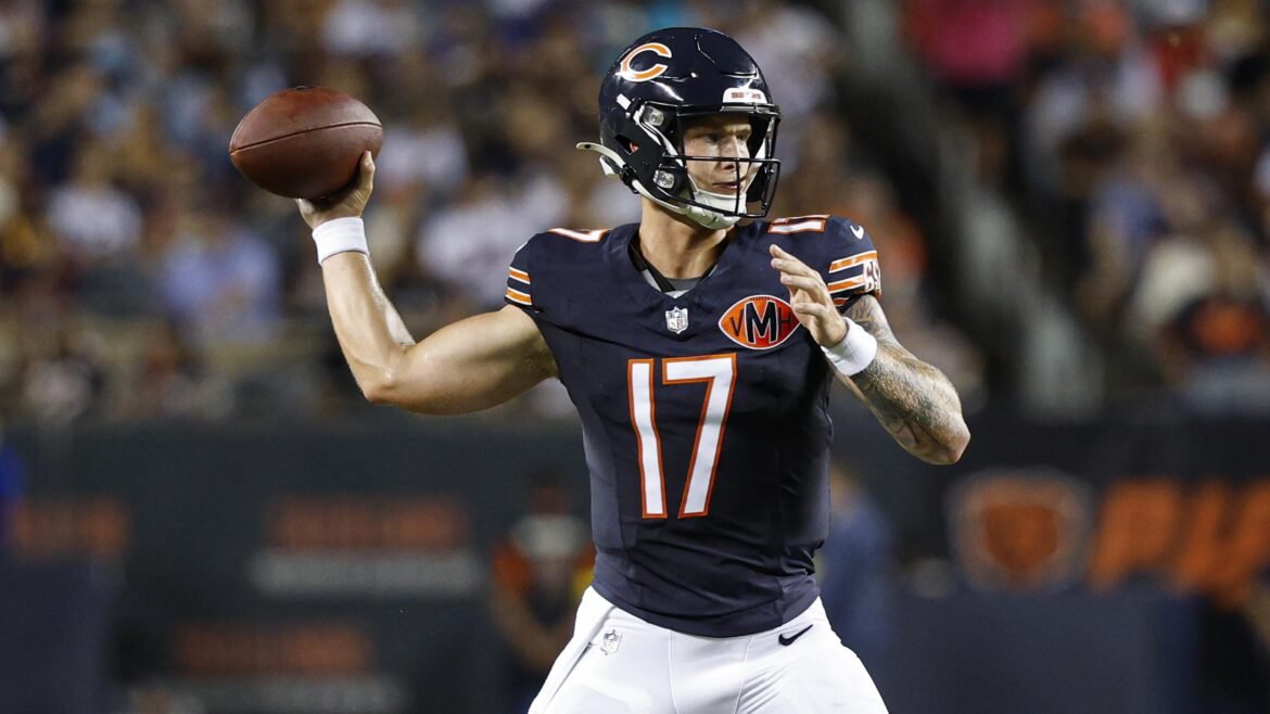 Tyson Bagent: Chamadas de Troca Recebidas pelos Bears, GM Ryan Poles Discute Possibilidade de Movimento na FA da NFL