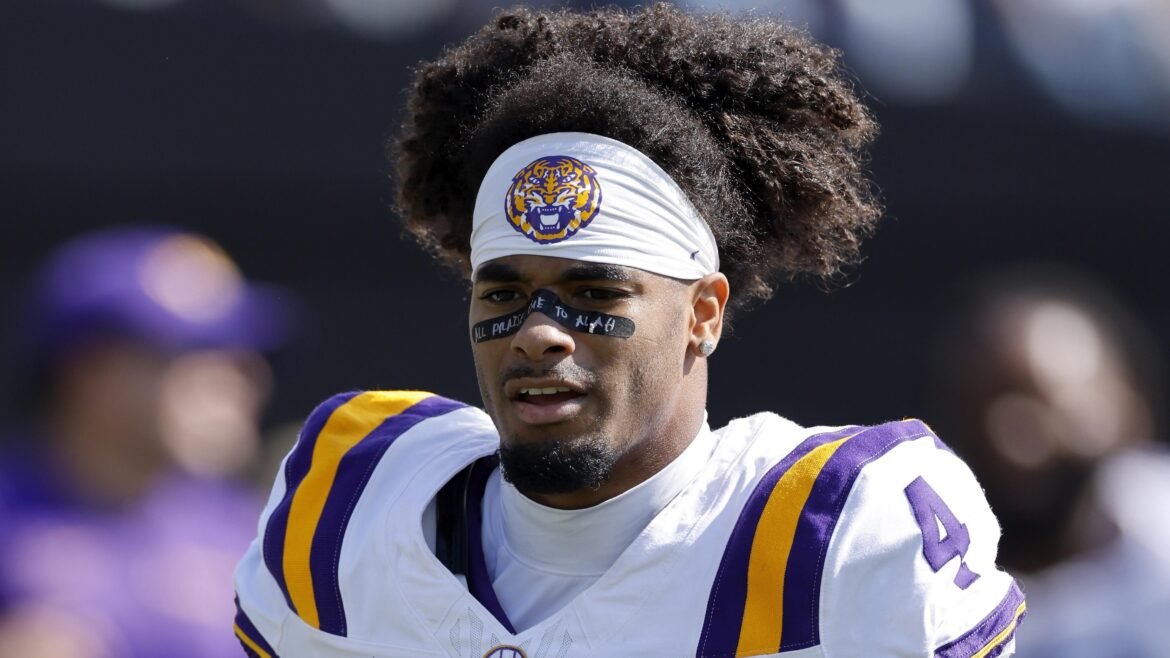 Assista ao vídeo da corrida de 40 jardas de Mansoor Delane; onde o DB da LSU se posiciona no mock draft do B/R?