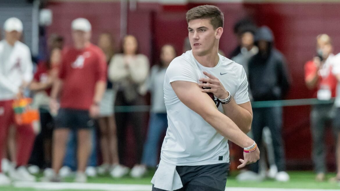 Assista aos Melhores Momentos de Ty Simpson, Vídeo de Lançamentos Longos no Pro Day do Alabama em Meio ao Burburinho do Draft da NFL de 2026