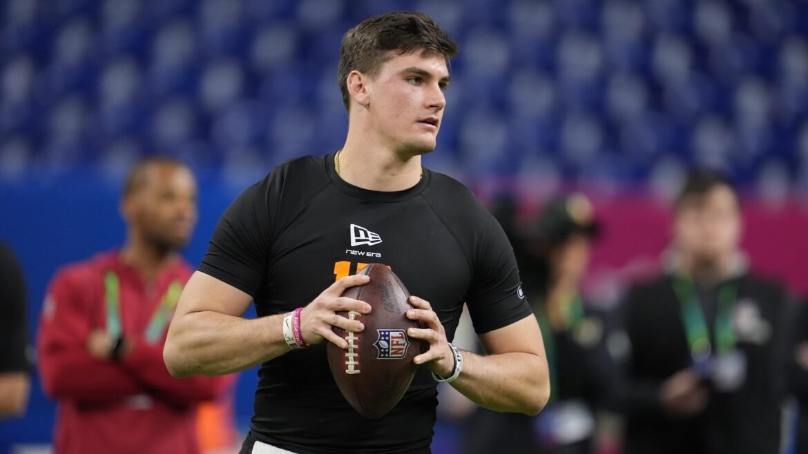 Relatório de Equipe Misteriosa 'À Espectativa' por Ty Simpson no Draft da NFL de 2026 Amid Rumores dos Cardinals e Vikings