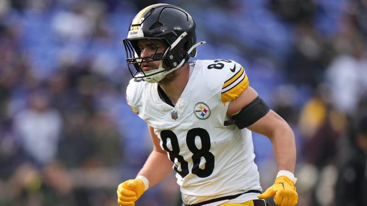 Últimas Rumores de Troca dos Steelers sobre Pat Freiermuth com 'Pelo Menos 6 Times' Interessados como Destino