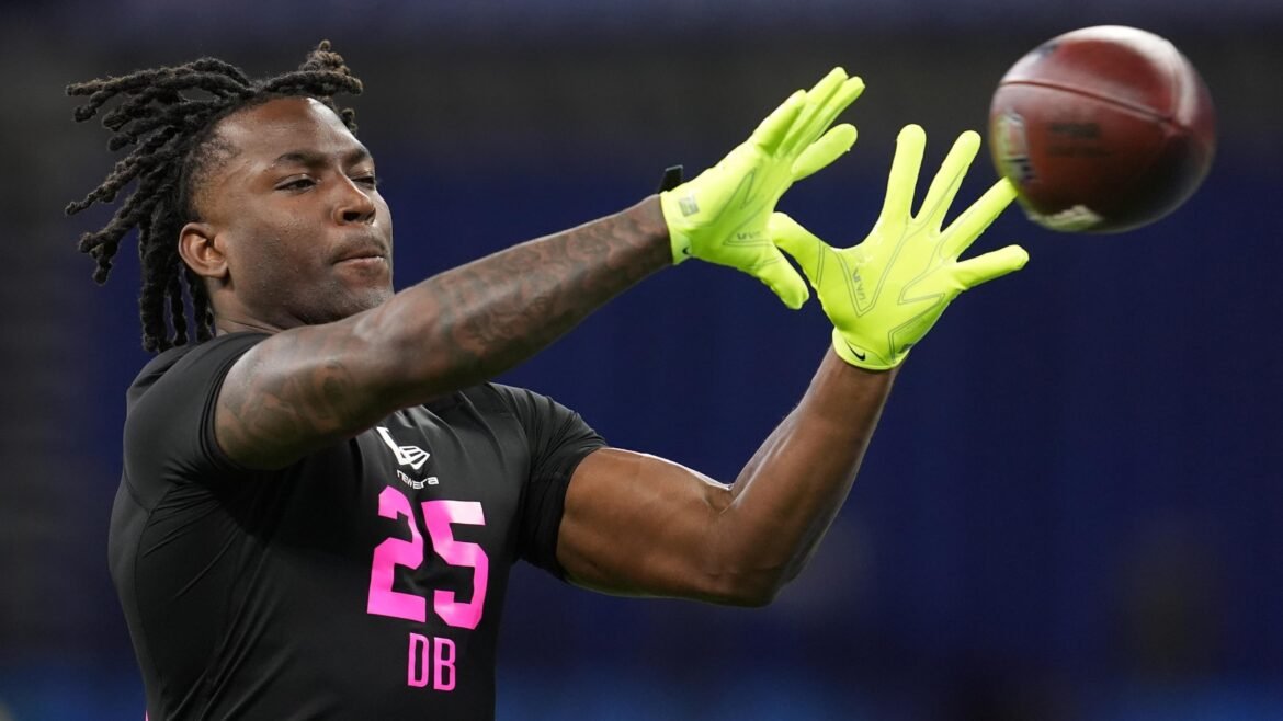 Assista ao Explosivo Corrida de 40 Jardas de D'Angelo Ponds no Pro Day de Indiana Antes do Draft da NFL de 2026